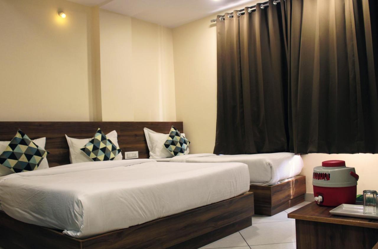Maruti Group Of Hotels - Shri Naman Nathdwara Exterior photo