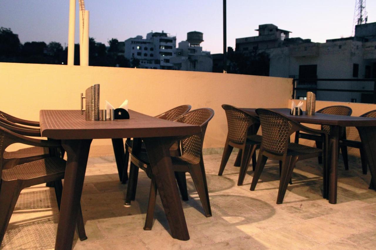 Maruti Group Of Hotels - Shri Naman Nathdwara Exterior photo