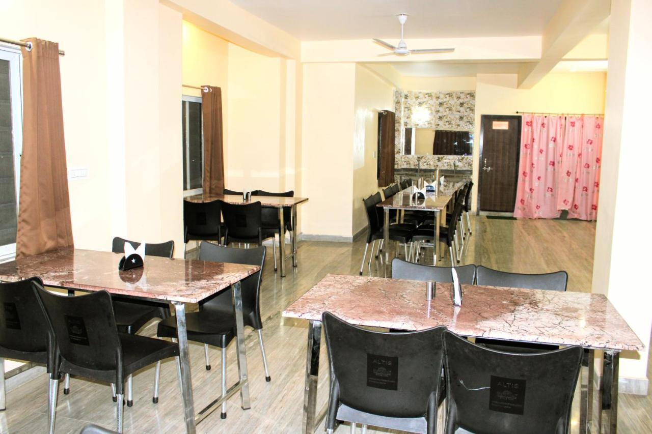 Maruti Group Of Hotels - Shri Naman Nathdwara Exterior photo