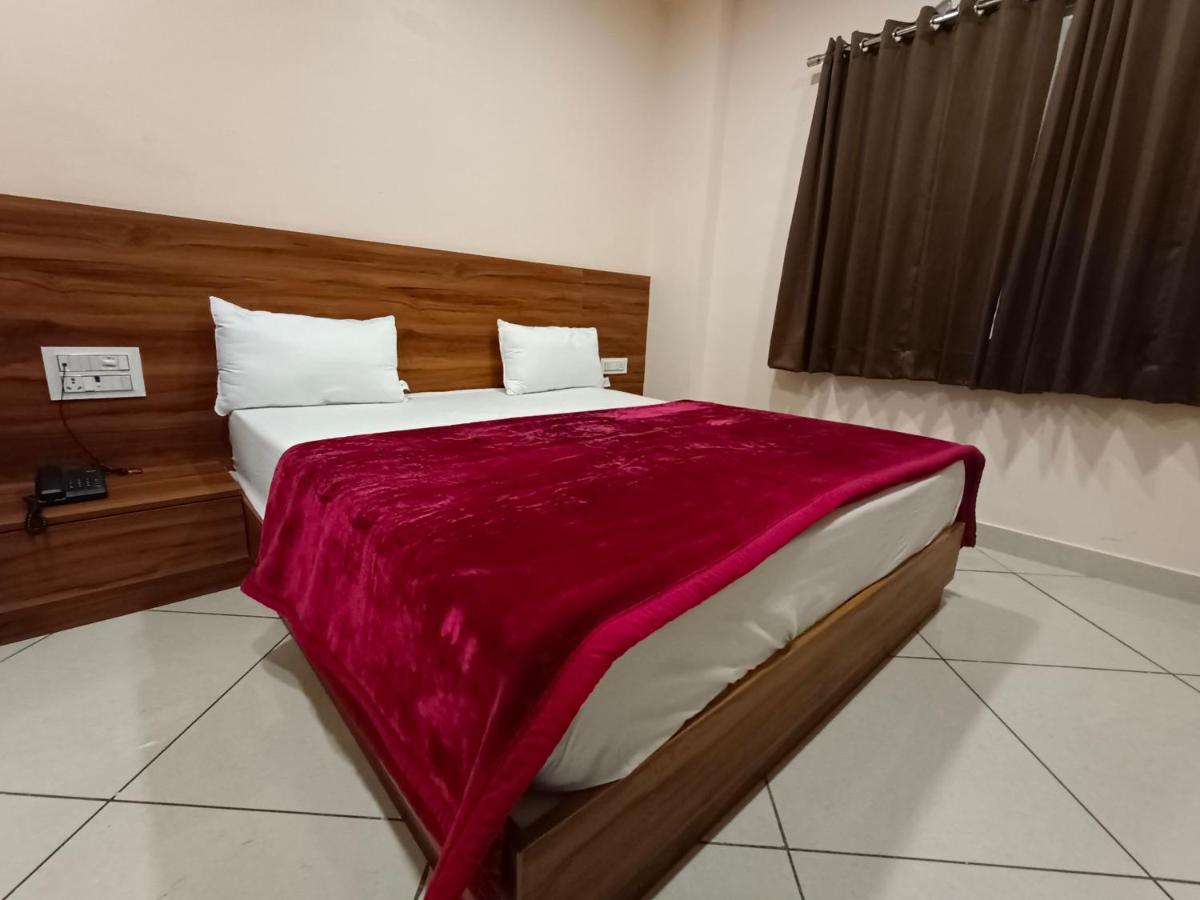 Maruti Group Of Hotels - Shri Naman Nathdwara Exterior photo
