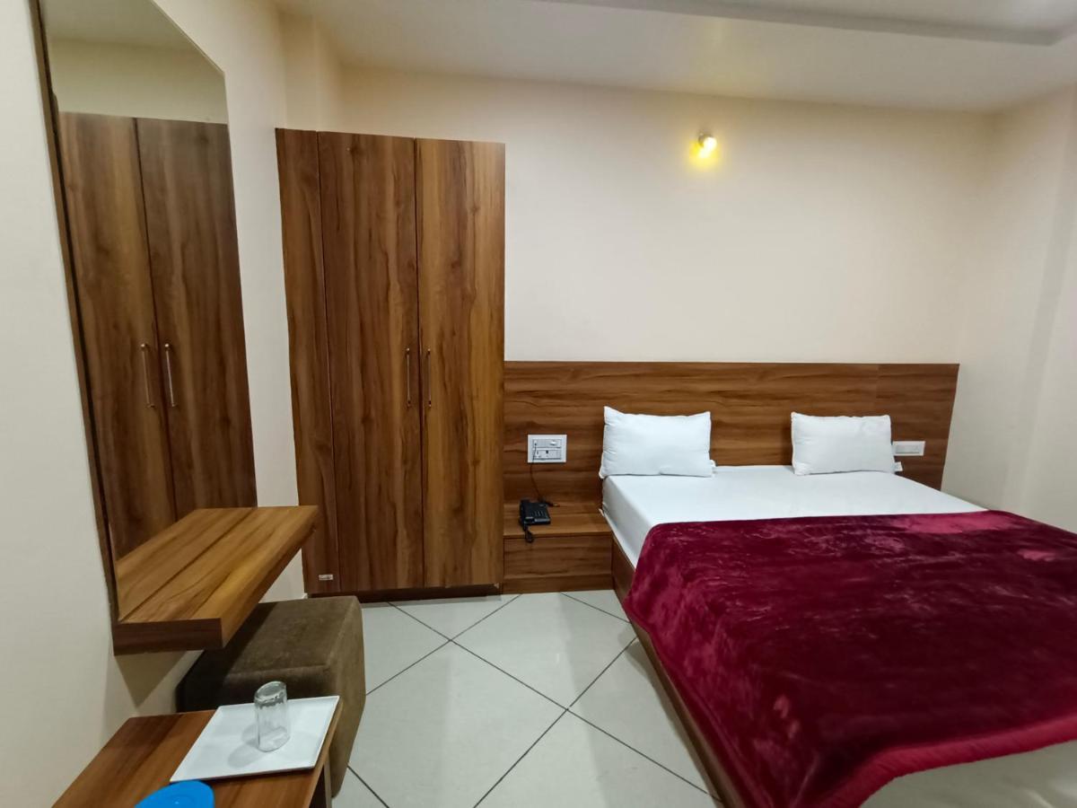 Maruti Group Of Hotels - Shri Naman Nathdwara Exterior photo