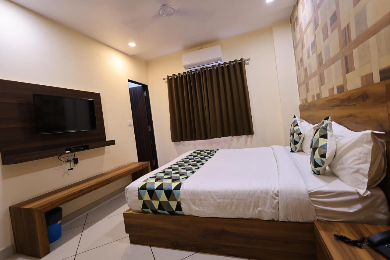 Maruti Group Of Hotels - Shri Naman Nathdwara Exterior photo